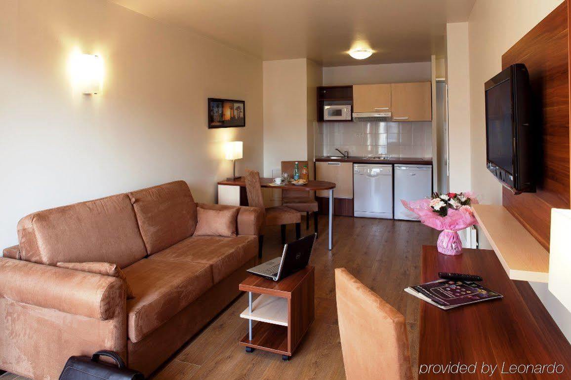 Villa Val Senart 1Ere Avenue Quincy-sous-Sénart Quarto foto